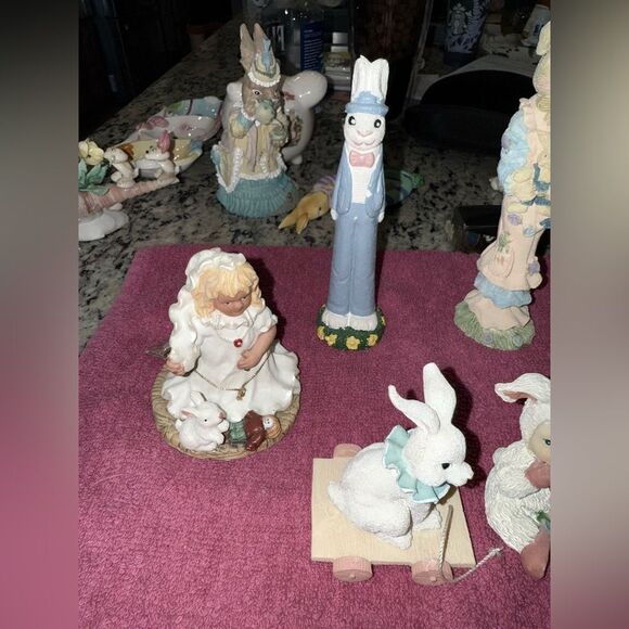 Easter Bunny Figurine Collection - Picture 4 of 4